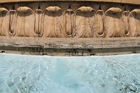 Valletta: City Walking Tour in a Small Group