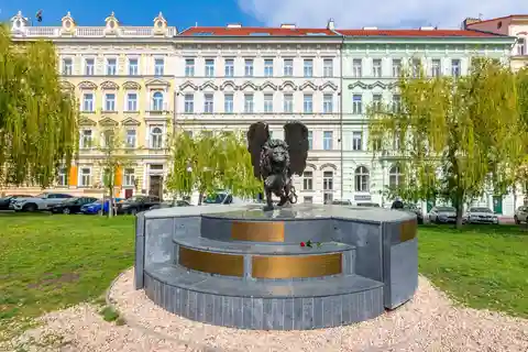 Prag'ın Eski Kenti Tekne Gezisi ile Özel Rehberli Tur