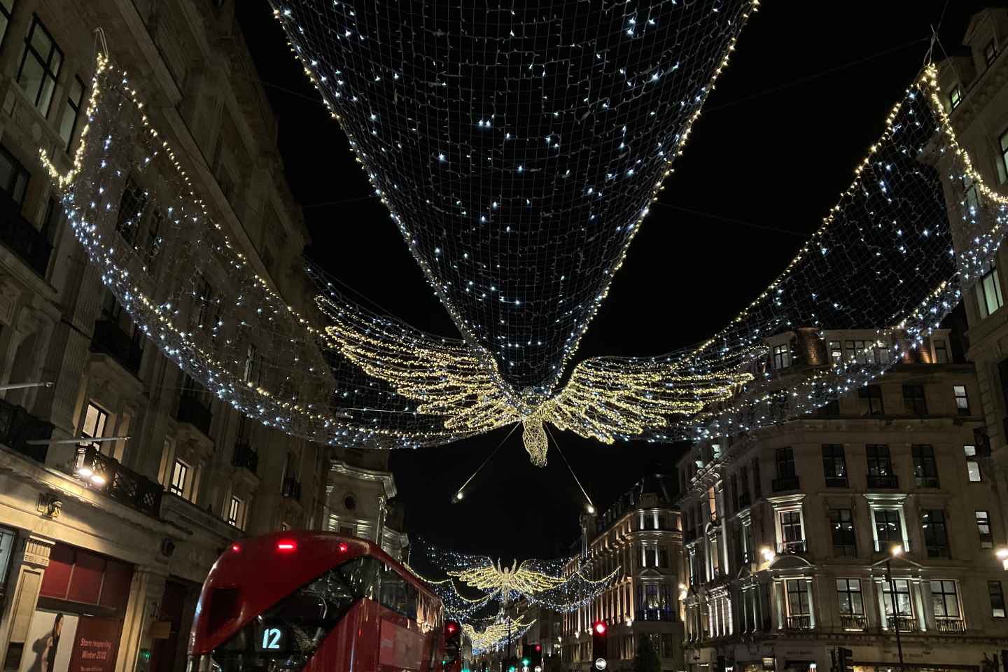 London: Magical Christmas Walking Tour