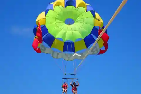 Bali: Aventura em desportos aquáticos e passeio por praias secretas