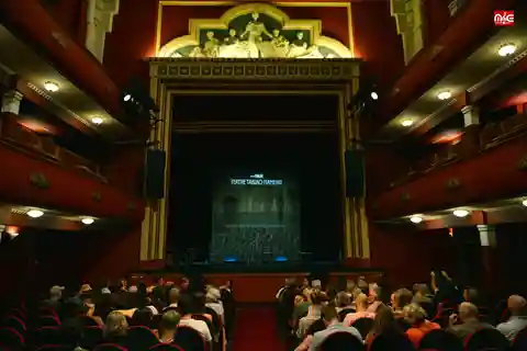 Valencia: New Flamenco Show in the Most Emblematic Theater of the City
