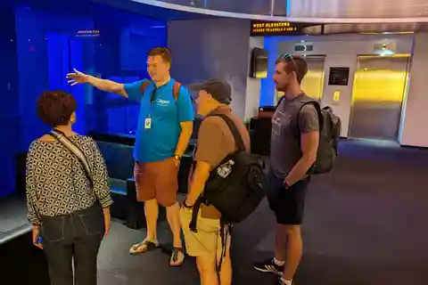 Minneapolis: Skyway Walking Tour with Drinks