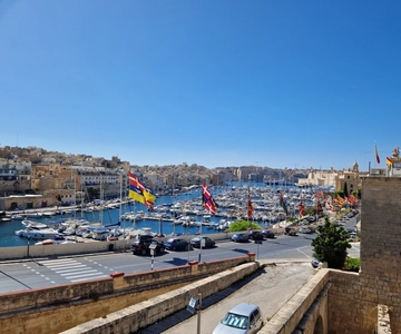 From Cospicua: Senglea, Bormla, and Birgu Walking Tour