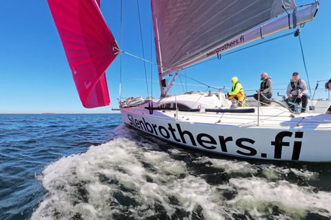 Helsinki: 3-Hour Sailing Course with Professional Skipper Helsinki: 3-Hour Sailing Course