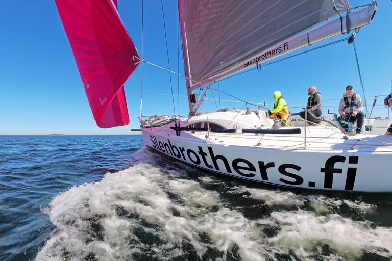 Helsinki: 3-Hour Sailing Course with Professional Skipper Helsinki: 3-Hour Sailing Course
