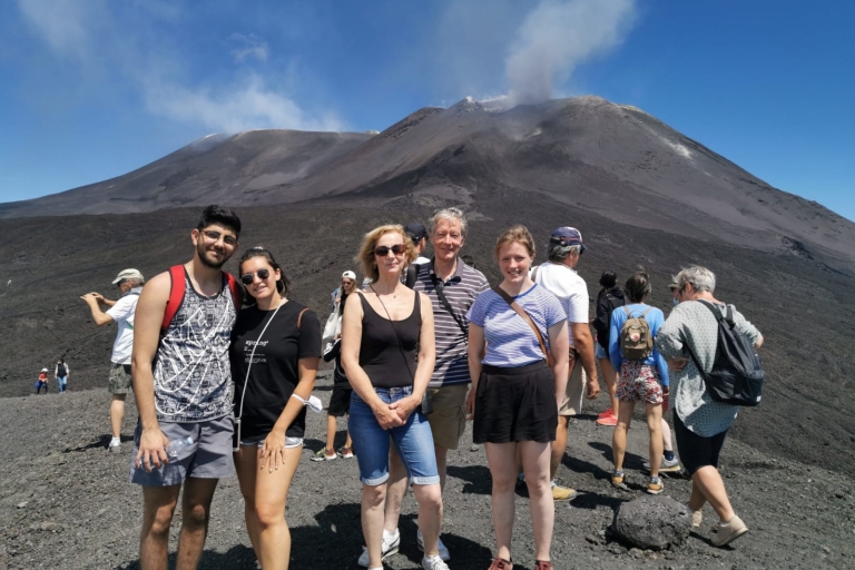 Desde Siracusa: Excursión de un día al Monte Etna con cata de vinosTour en inglés
