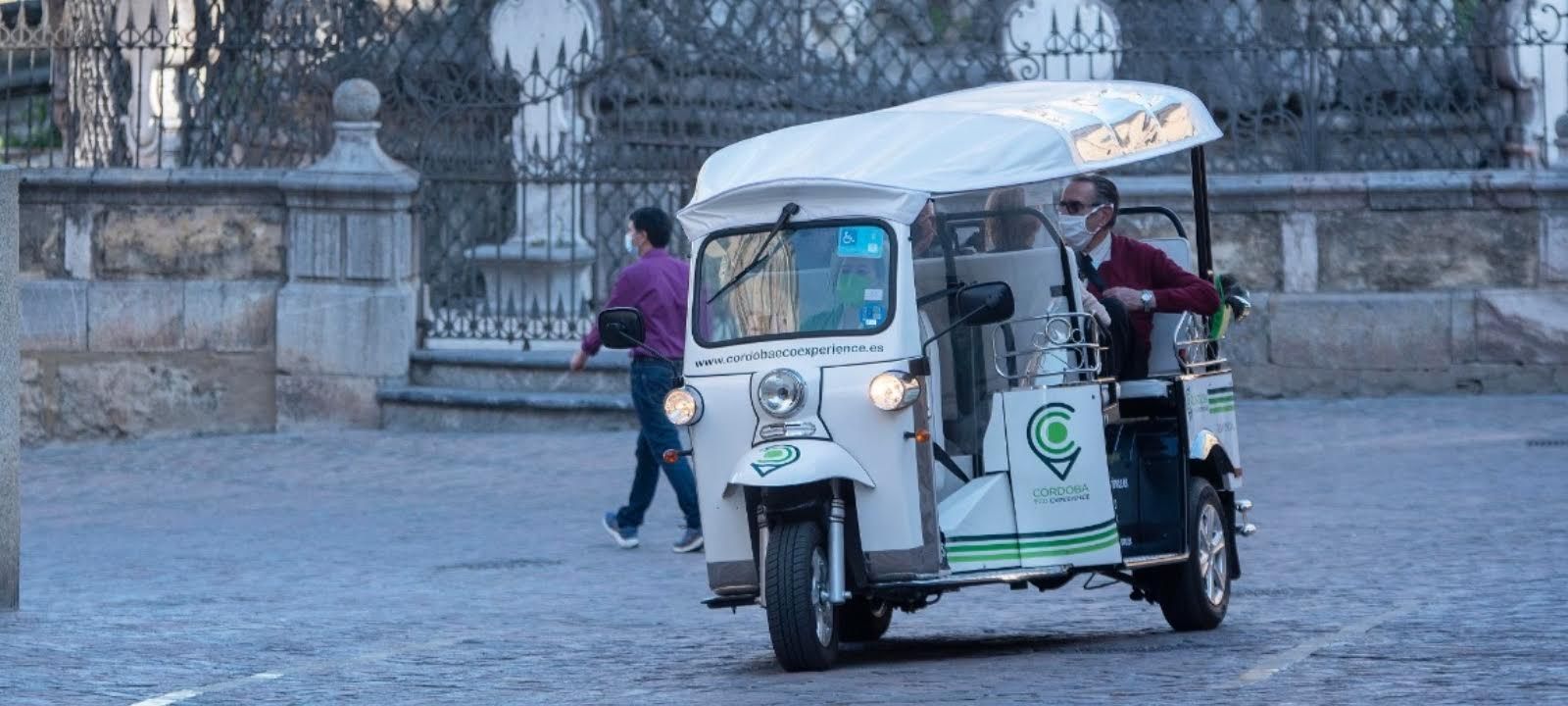 Córdoba: Geführte Stadttour mit dem Tuk-Tuk