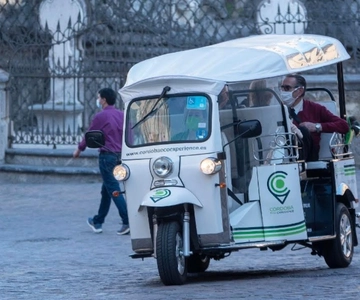 Córdoba: Geführte Stadttour mit dem Tuk-Tuk