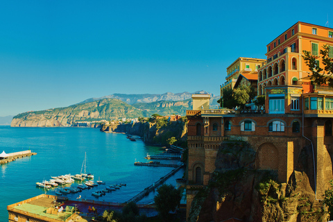 De Sorrento à Positano : excursion en bateau privéeBateau de plaisance Premium