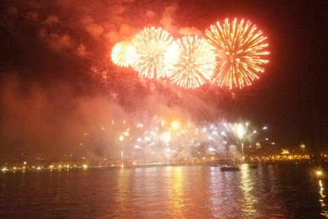 Lisboa: Nochevieja: Crucero por el río Tajo con barra libre