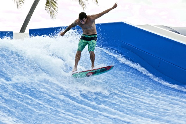 Cancun: Hop-on Hop-off Bus Tour with Flowrider Experience