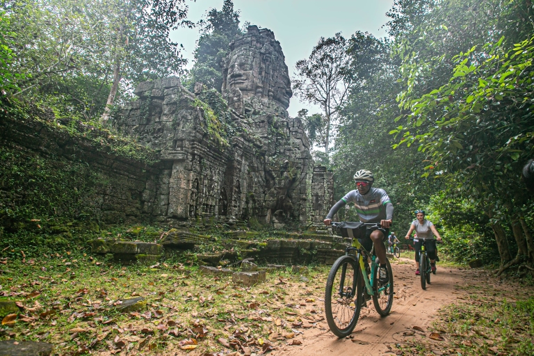 Siem Reap: visite guidée à vélo de 2 jours d'Angkor Wat avec déjeuner