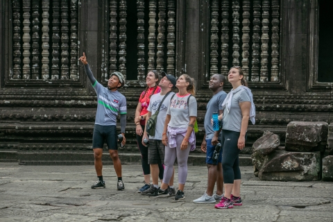 Siem Reap: 2-dniowa wycieczka rowerowa z przewodnikiem po Angkor Wat z lunchem