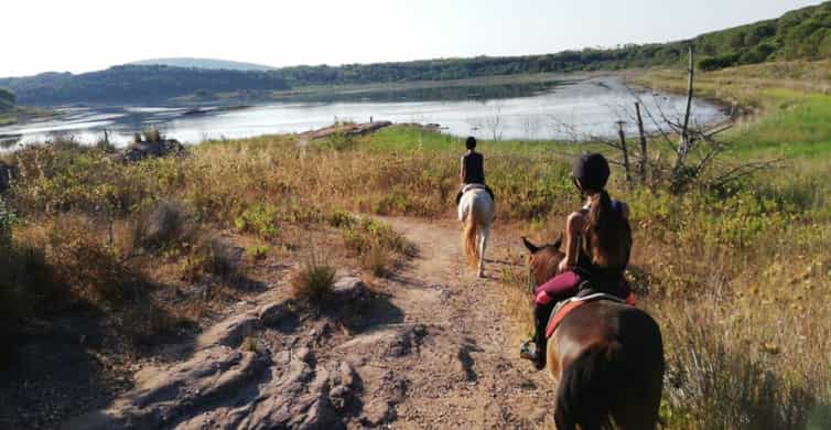 Alghero: Paseo guiado a caballo por el lago Baratz