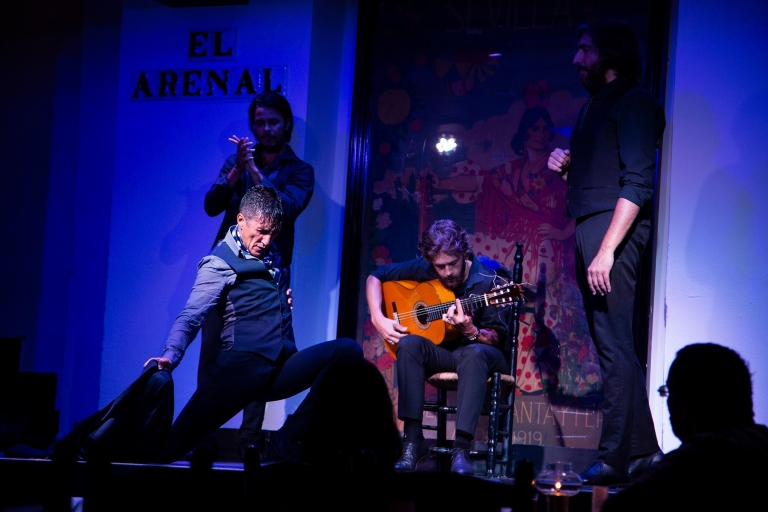 Sevilla: ticket Tablao El Arenal flamencoshow met drankjeShow met drankje