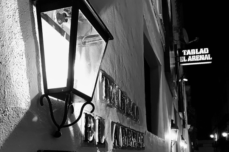 Sewilla: Bilet na pokaz flamenco Tablao El Arenal z napojemShow z kolacją a la carte i drinkiem