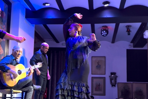 Séville : Billet pour le spectacle de flamenco Tablao El Arenal avec boissonSpectacle avec tapas et boisson