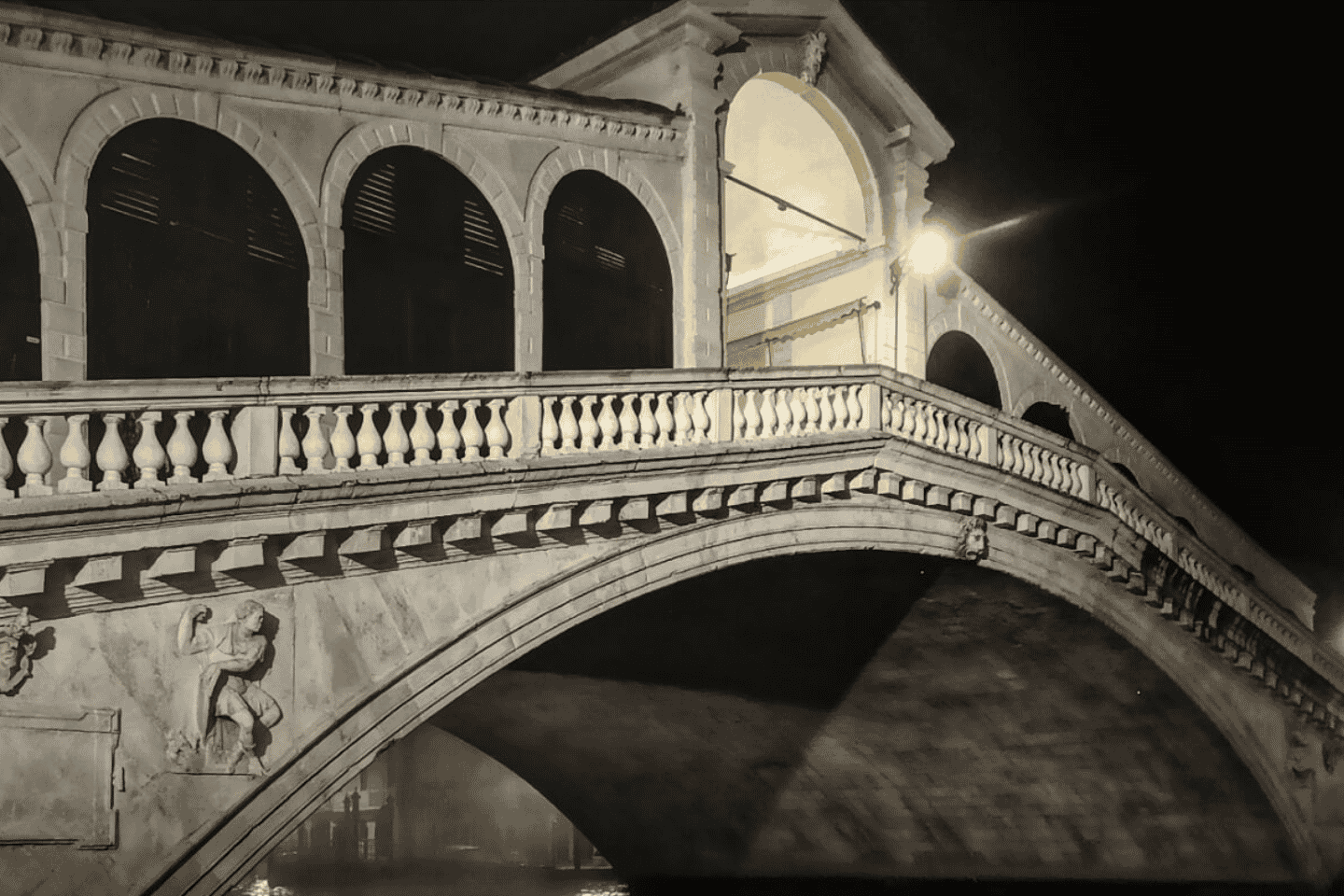 walk around saint mark's basilica at night