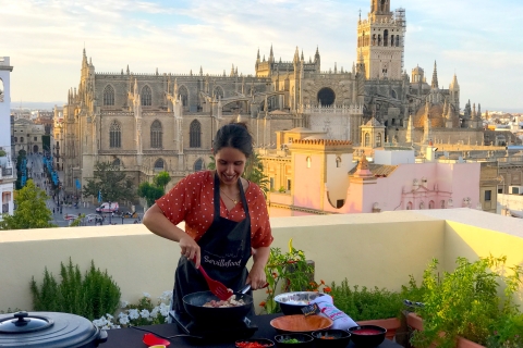 Sevilla: Lernen Sie, Paella mit Blick auf die Kathedrale zu kochen
