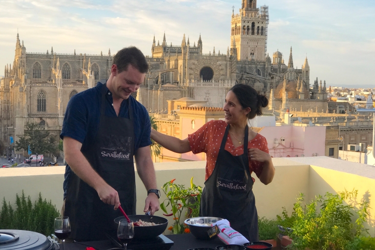 Sevilla: leer paella koken met uitzicht op de kathedraal
