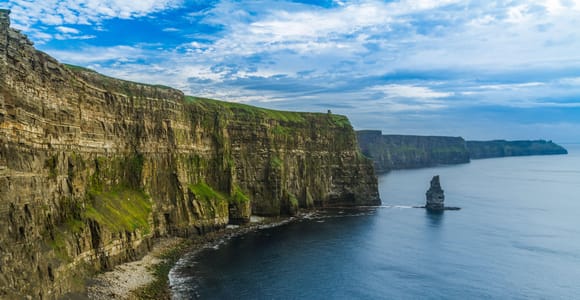 Von Galway aus: Ganztagestour zu den Cliffs of Moher und dem Burren