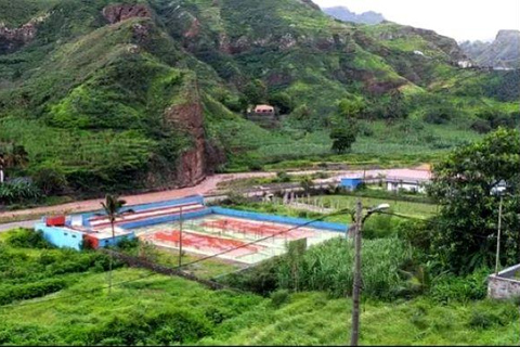 Ribeira Grande: Tennis Match with Local Athletes
