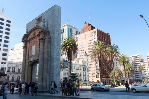 Von Buenos Aires: Montevideo Fährüberfahrt mit Bustickets