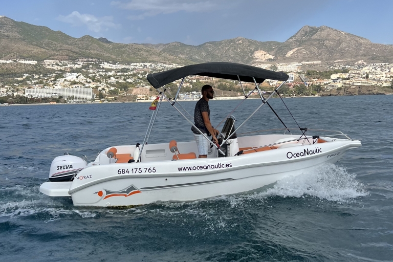 Von Málaga aus: Bootsverleih ohne Führerschein in MálagaAlquiler de barco 4 horas