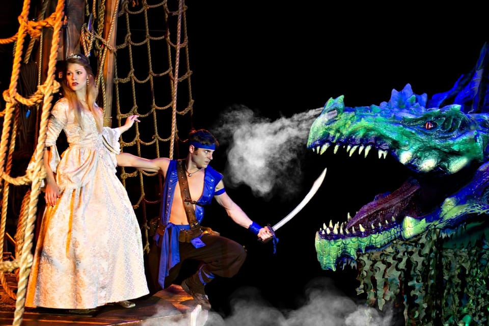 Orlando: Pirates Adventure Dinner Show with Drinks