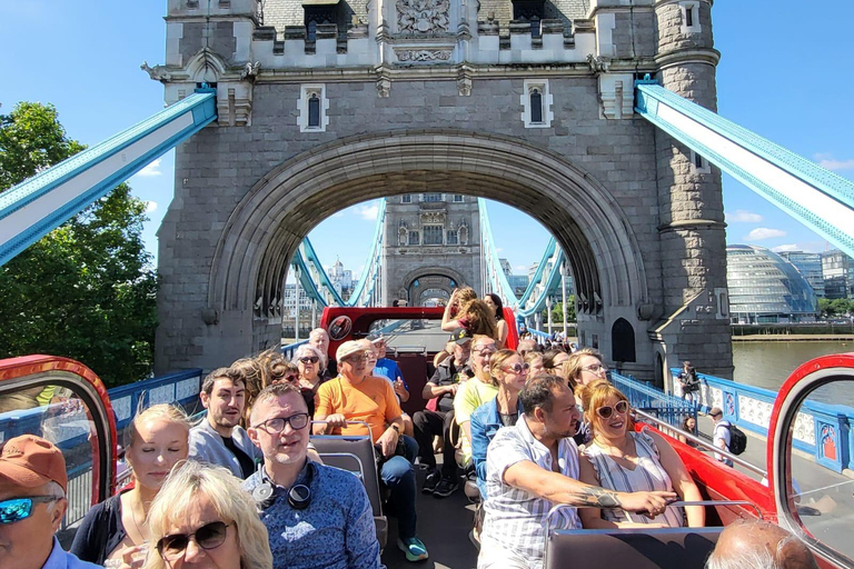 Londra: Tour panoramico guidato su un autobus d&#039;epoca a cielo aperto