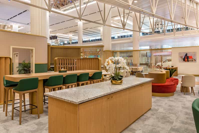 Dubaï Salon de coworking aux arrivées de l'aéroport international