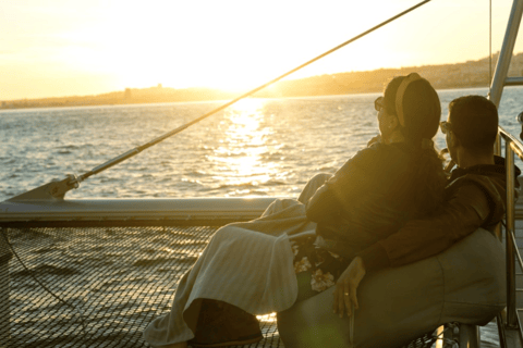 Lisboa: tour al atardecer con música y una bebida