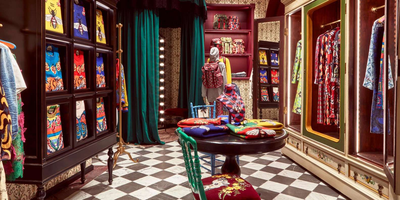 Fashion history walk with Gucci Garden ticket