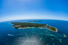 Von Mandelieu aus: Hin- und Rückfahrt mit der Fähre zur Insel St. Marguerite