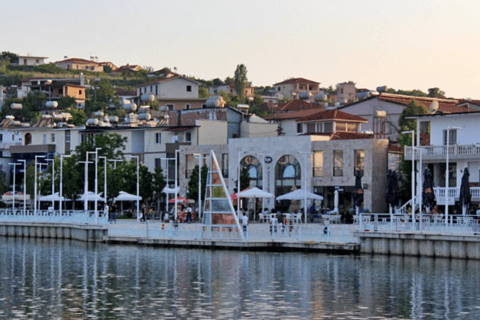 Berat, città UNESCO e lago Belsh /con pranzo da Tirana/DurresBerat, città UNESCO e lago Belsh - Tour di un giorno da Tirana/Durres