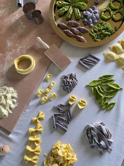 Pasta cooking class with lunch or dinner nearby Cagliari