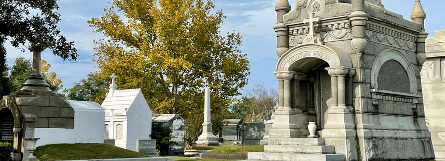 La Nouvelle-Orléans : Visite des tombes de millionnaires du cimetière de Metairie