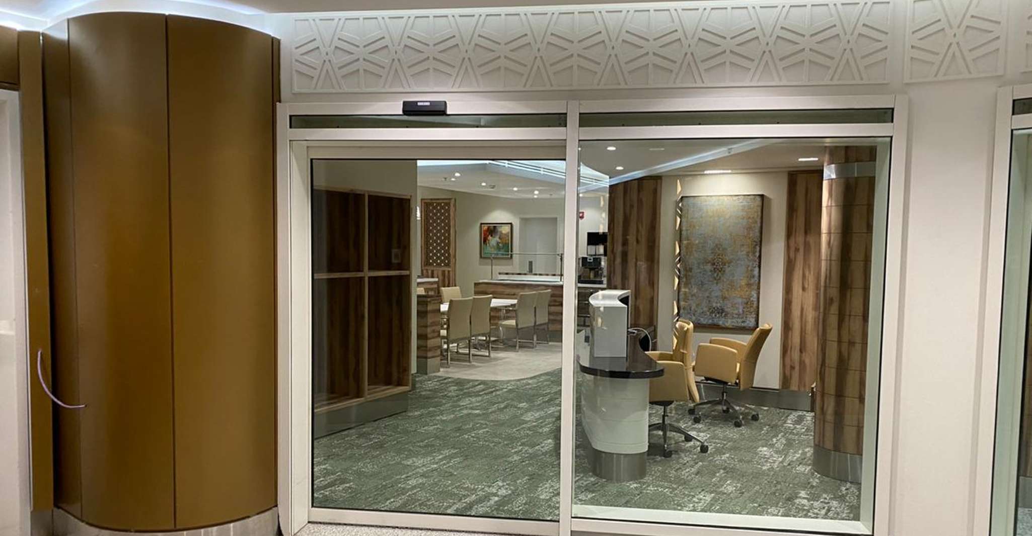 Jeddah Airport (JED): Premium Lounge Access photo 6