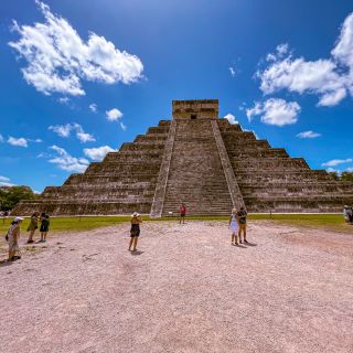 Da Tulum: tour di Chichén Itzá, cenote e Valladolid