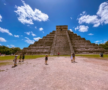 From Riviera Maya: Chichen Itza, Cenote, and Valladolid Tour