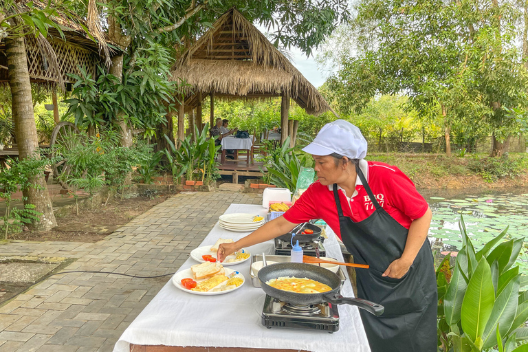 Angkor Wat: półdniowa wycieczka Vespa o wschodzie słońca z lunchem