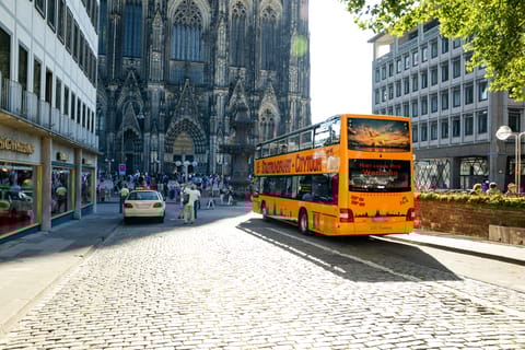 Cologne: 24h Hop-On Hop-Off Sightseeing Bus Ticket