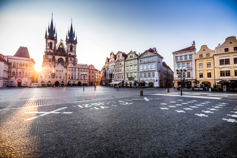 Praga: Visita a pie de 2 horas por la Ciudad Vieja y el Barrio JudíoPrimera vez en Praga: Visita a pie de 2 horas