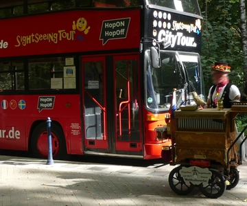Aachen: 24-Hour Hop-On Hop-Off Sightseeing Bus Ticket