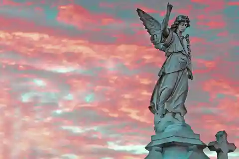 Tour guidato a piedi del cimitero di St. Louis n