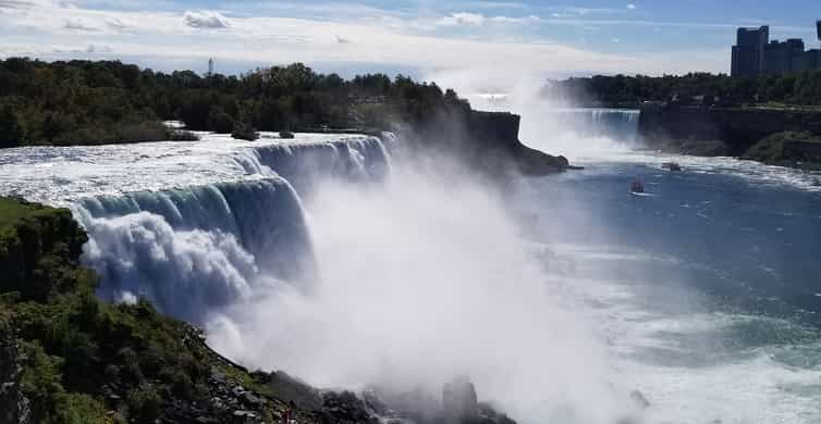 Niagara Falls: Winter Tour with Cave of the Winds Entry | GetYourGuide