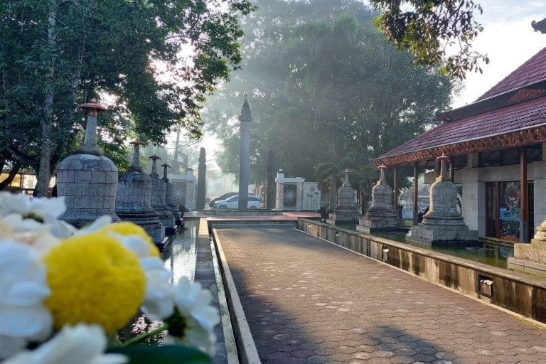 Yogyakarta: Visita guiada a los Templos de Borobudur y PrambananYogyakarta: Visita guiada a los templos de Borobudur y Prambanan