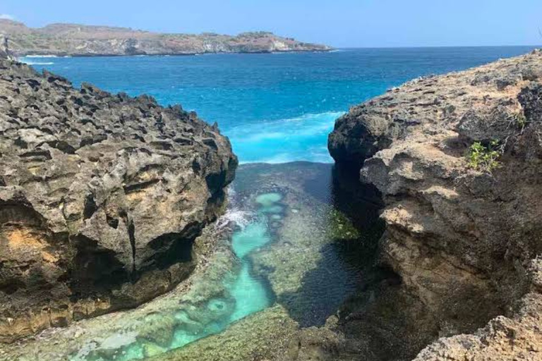 Nusa Penida: Island Sightseeing West & East Coast Day Trip Car Charter 8 Hours Explore West Coast