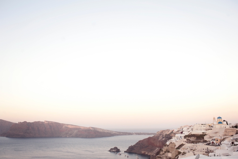 Santorini: Excursión a Oia, Megalochori y Excavaciones de Akrotiri