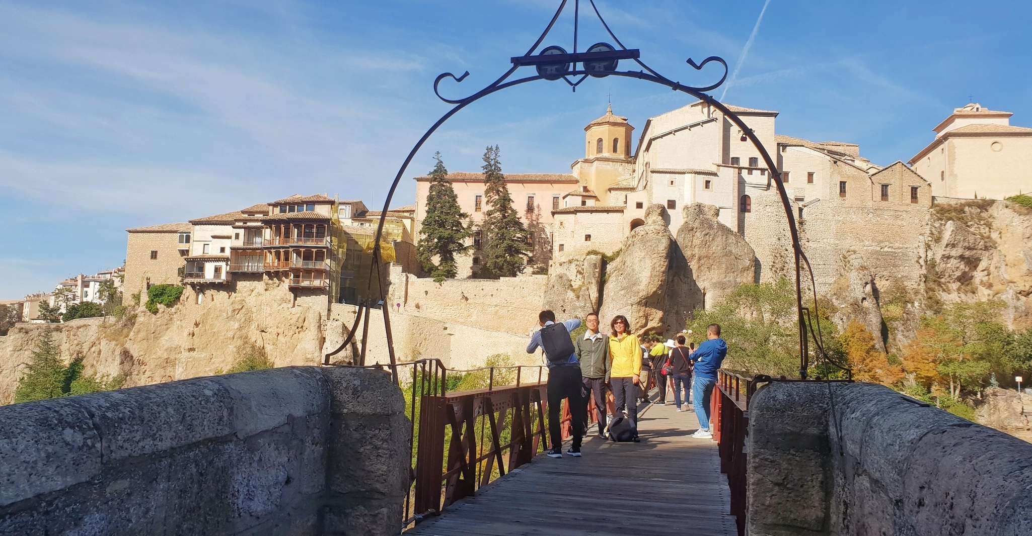 Cuenca, Enchanted City and Devil's Window - Housity